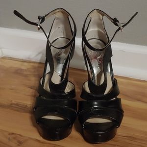 Michael Kor's Heels size 7.5